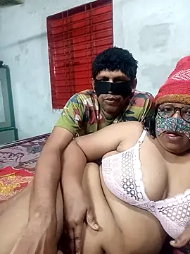 Pakhi Couple 69 online show from February 14, 10:45 am