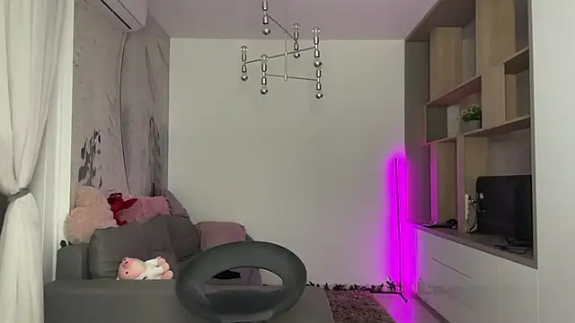 NatashaVoss online show from March 5, 11:27 pm