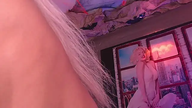 Snapshot of SashaNova chatting on October 30, 5:09 am SashaNova online show from October 30, 5:09 am