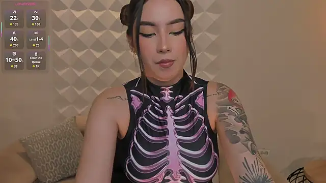 MaddisonCollins online show from October 3, 7:44 pm