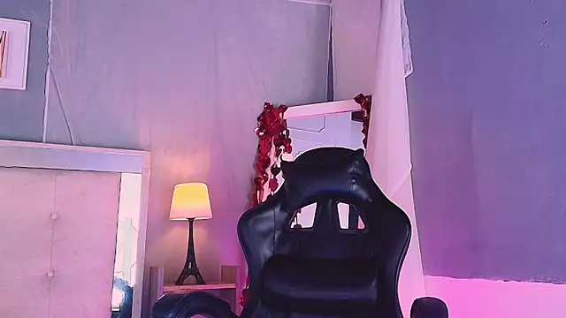 Emily Castillo 1 online show from February 28, 5:30 am