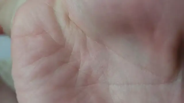 Snapshot of Qwerty588589 chatting on September 13, 9:42 am Qwerty588589 online show from September 13, 9:42 am