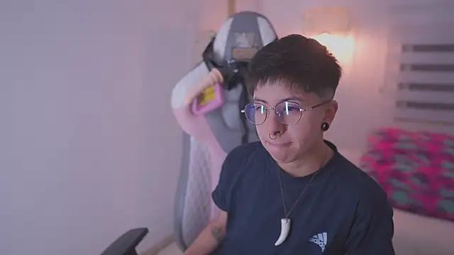 tommy blue online show from September 16, 1:17 am