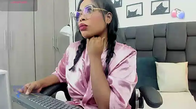 CandyMartinez  online show from March 17, 8:40 pm