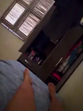 Snapshot of viviksmel chatting on October 24, 9:06 am viviksmel online show from October 24, 9:06 am