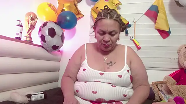 scarlettbooty online show from June 26, 10:08 am