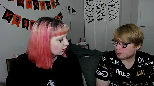 JayMollyy online show from October 31, 5:25 pm