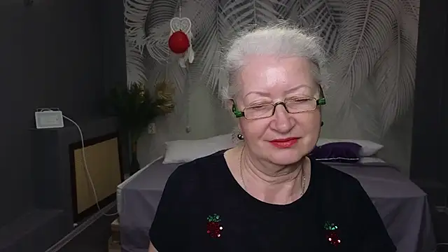 Maya Mayflower online show from March 16, 12:33 pm