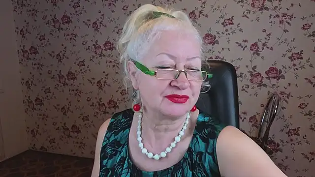 Maya Mayflower online show from December 16, 4:06 am