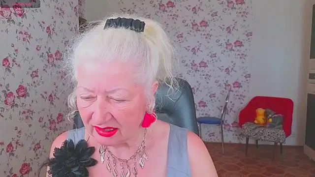 Maya Mayflower online show from May 23, 3:23 am
