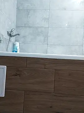 dxmiian online show from March 25, 8:15 pm