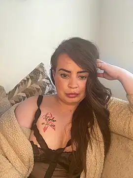 Snapshot of Sophie_23XX chatting on March 22, 10:39 am Sophie 23XX online show from March 22, 10:39 am