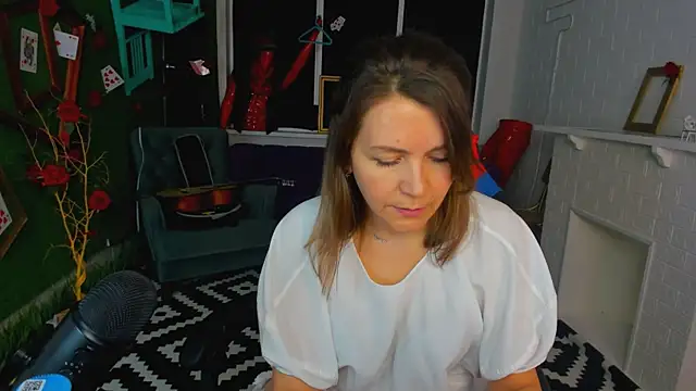 NicoleHitman online show from March 5, 12:55 pm