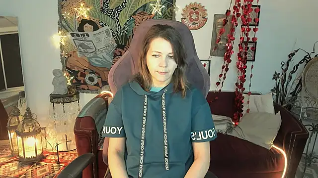 NicoleHitman online show from March 6, 9:25 am