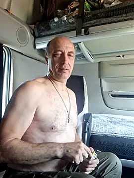 aleksis1313 online show from May 8, 7:03 am