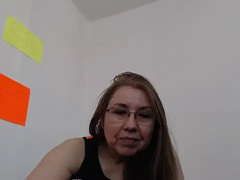 Snapshot of GiaLuvv11 chatting on March 16, 5:06 pm GiaLuvv11 online show from March 16, 5:06 pm