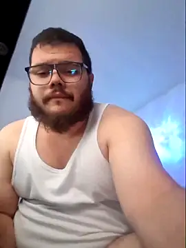 Snapshot of Edmund98 chatting on March 18, 2:58 am Edmund98 online show from March 18, 2:58 am