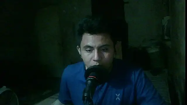 Snapshot of mikigamesH2 chatting on March 4, 12:18 am mikigamesH2 online show from March 4, 12:18 am