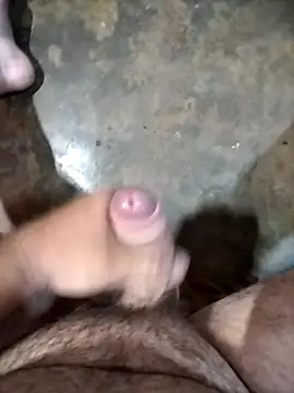 Snapshot of mivergom chatting on February 15, 7:54 pm mivergom online show from February 15, 7:54 pm