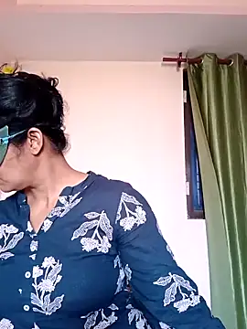 Snapshot of Ronak_kaur chatting on April 19, 3:50 am Ronak kaur online show from April 19, 3:50 am