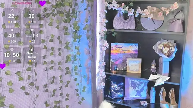 Snapshot of MelissaMillton chatting on March 17, 7:24 am MelissaMillton online show from March 17, 7:24 am