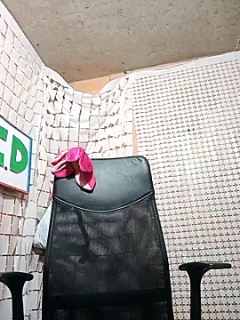 isis milove online show from April 8, 11:21 am