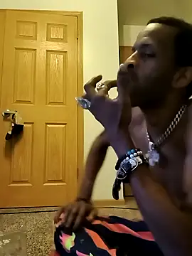 Snapshot of BadazzRXL chatting on November 12, 4:40 pm BadazzRXL online show from November 12, 4:40 pm