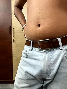 Snapshot of RightFielder chatting on November 1, 3:25 pm RightFielder online show from November 1, 3:25 pm