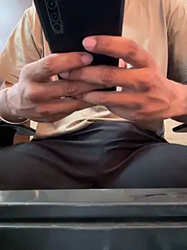 Snapshot of RightFielder chatting on November 7, 9:42 am RightFielder online show from November 7, 9:42 am