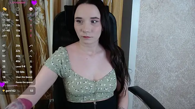 KateForLove online show from March 5, 2:23 pm