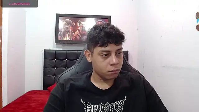 Snapshot of Alejandroo_22 chatting on March 10, 12:15 pm Alejandroo 22 online show from March 10, 12:15 pm