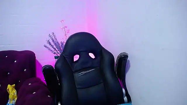 Ayliinn  online show from September 21, 4:03 am