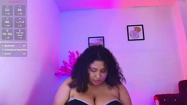 Ayliinn  online show from July 3, 9:32 pm