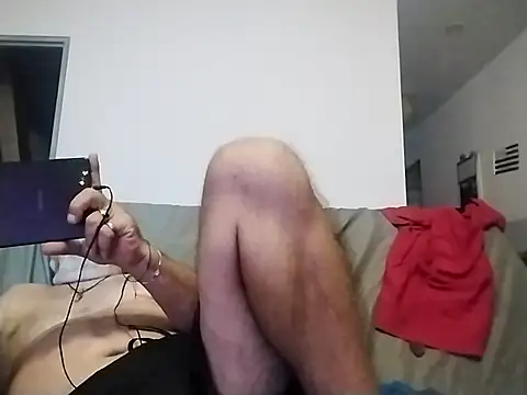 Snapshot of coolbrady17 chatting on March 20, 6:31 pm coolbrady17 online show from March 20, 6:31 pm