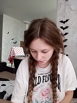 Snapshot of Bonechka chatting on October 29, 6:59 am Bonechka online show from October 29, 6:59 am