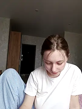 Snapshot of Bonechka chatting on November 11, 7:08 am Bonechka online show from November 11, 7:08 am