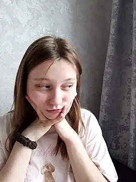 Snapshot of Bonechka chatting on November 17, 9:48 am Bonechka online show from November 17, 9:48 am