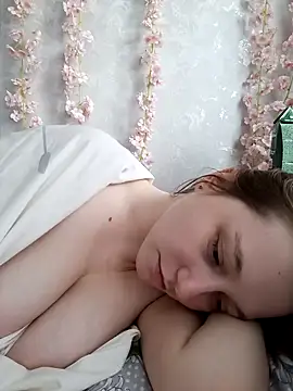 Snapshot of Bonechka chatting on November 25, 7:30 am Bonechka online show from November 25, 7:30 am