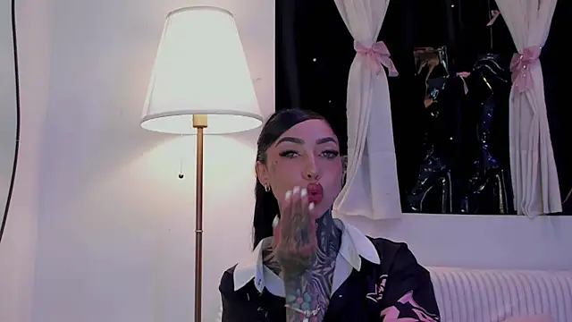 Dani Valen online show from December 16, 12:48 am