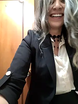 Snapshot of Isabella_Varella chatting on March 10, 4:25 pm Isabella Varella online show from March 10, 4:25 pm