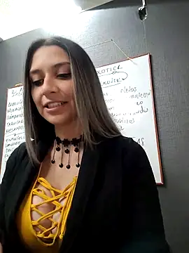 Snapshot of Isabella_Varella chatting on March 18, 12:36 pm Isabella Varella online show from March 18, 12:36 pm