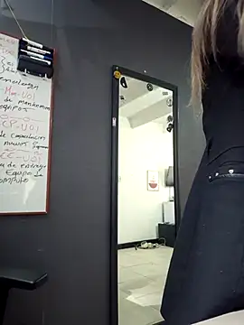 Snapshot of Isabella_Varella chatting on September 9, 12:48 pm Isabella Varella online show from September 9, 12:48 pm