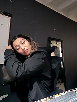 Snapshot of Isabella_Varella chatting on October 28, 1:03 pm Isabella Varella online show from October 28, 1:03 pm