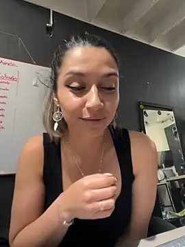 Snapshot of Isabella_Varella chatting on November 14, 12:59 pm Isabella Varella online show from November 14, 12:59 pm