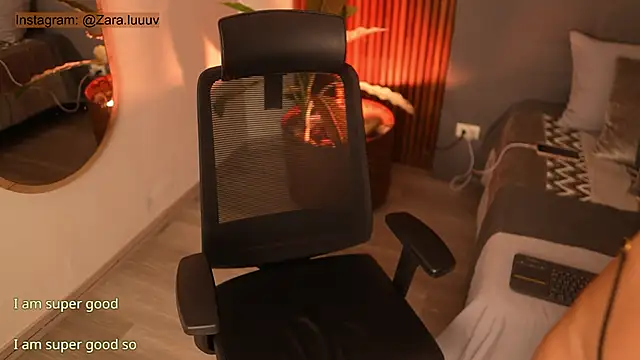 ZaraLuuv online show from September 9, 3:55 pm