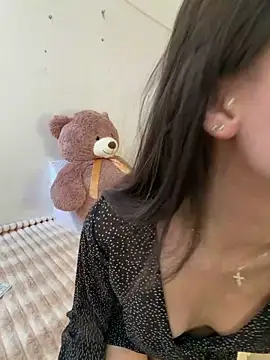 ZaraLuuv online show from February 17, 6:03 pm