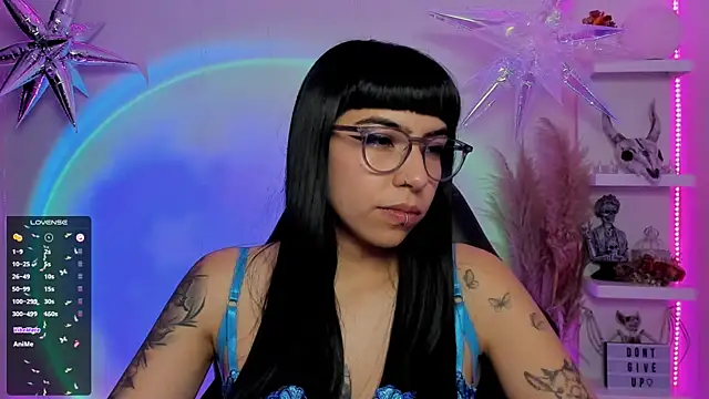 Saraa Desiree online show from March 4, 10:49 pm