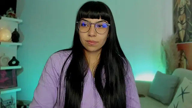 Saraa Desiree online show from September 29, 9:41 pm