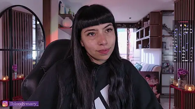 Snapshot of Saraa_Desiree chatting on July 14, 9:31 pm Saraa Desiree online show from July 14, 9:31 pm