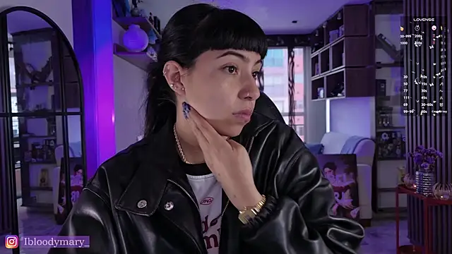 Snapshot of Saraa_Desiree chatting on July 21, 5:37 pm Saraa Desiree online show from July 21, 5:37 pm
